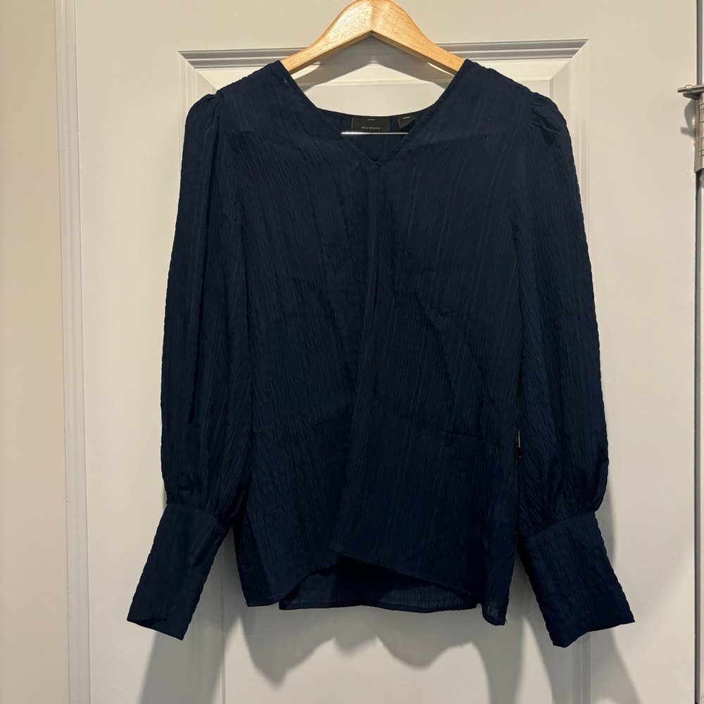 Halogen navy blue V-neck textured long sleeve blouse